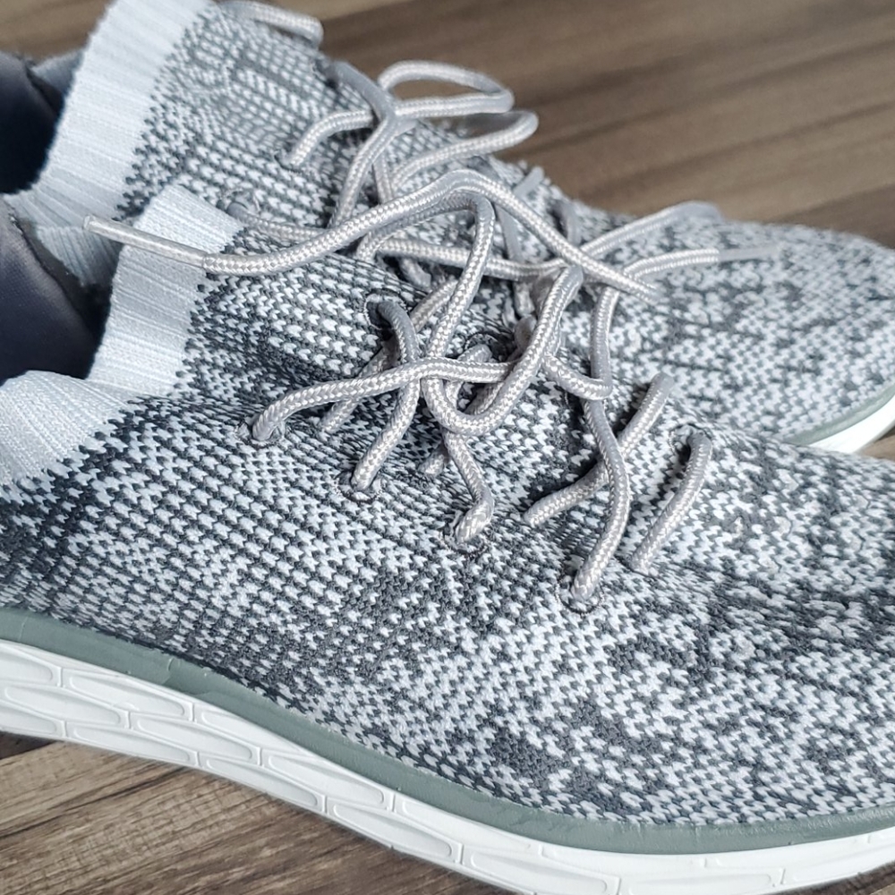 Super comfy sneakers